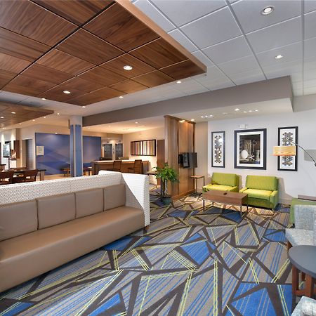 Holiday Inn Express & Suites - Millersburg By Ihg Buitenkant foto