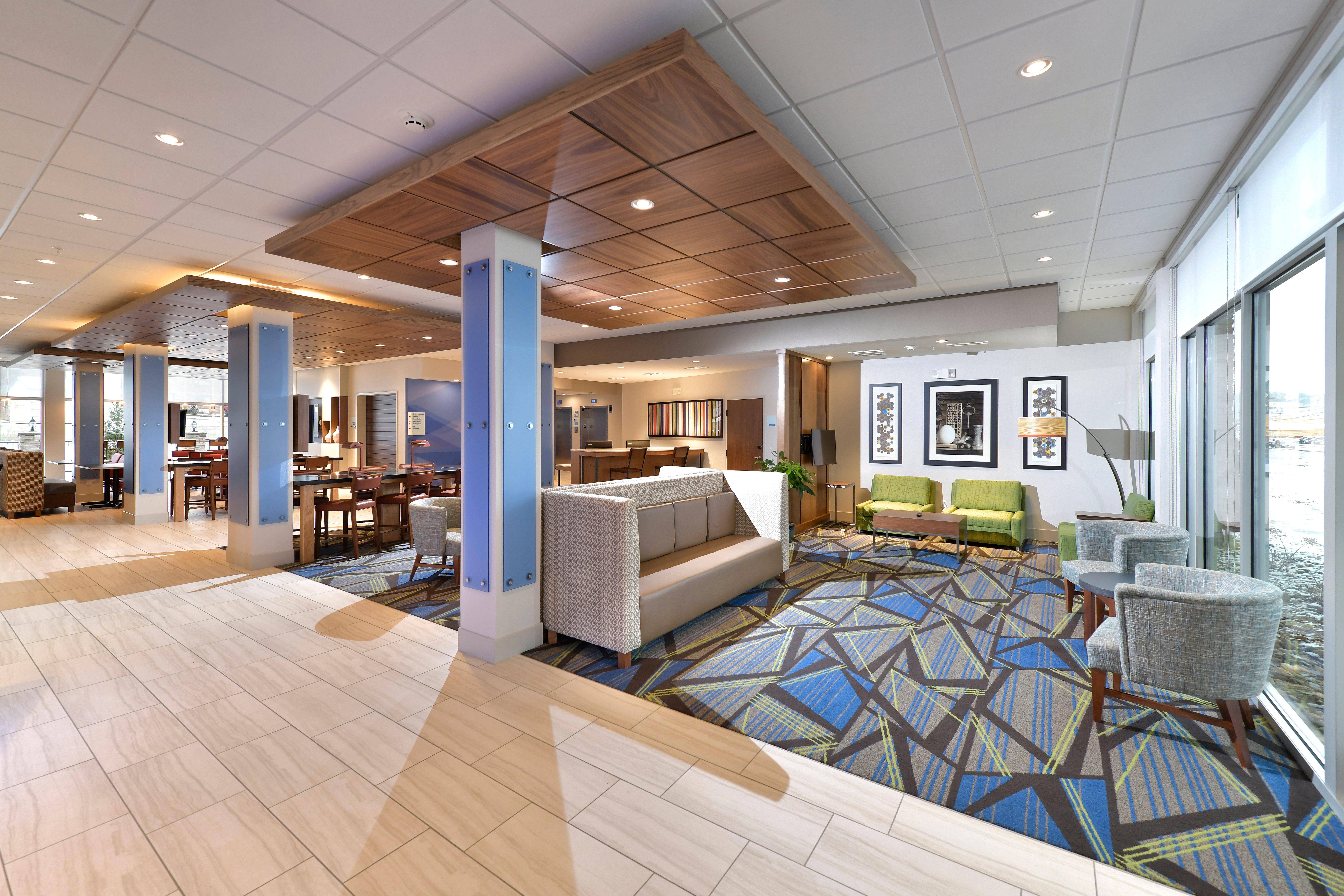 Holiday Inn Express & Suites - Millersburg By Ihg Buitenkant foto