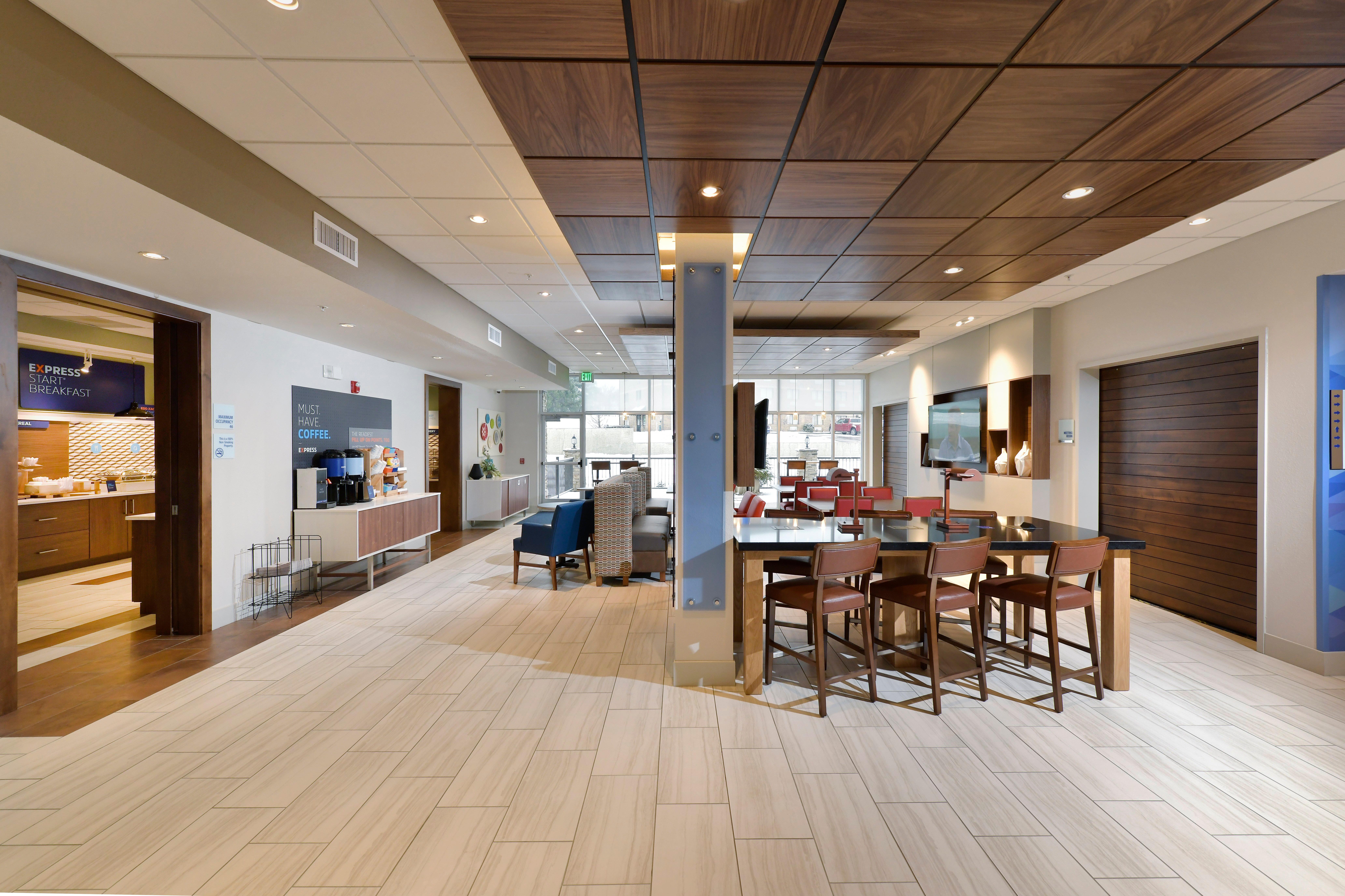 Holiday Inn Express & Suites - Millersburg By Ihg Buitenkant foto