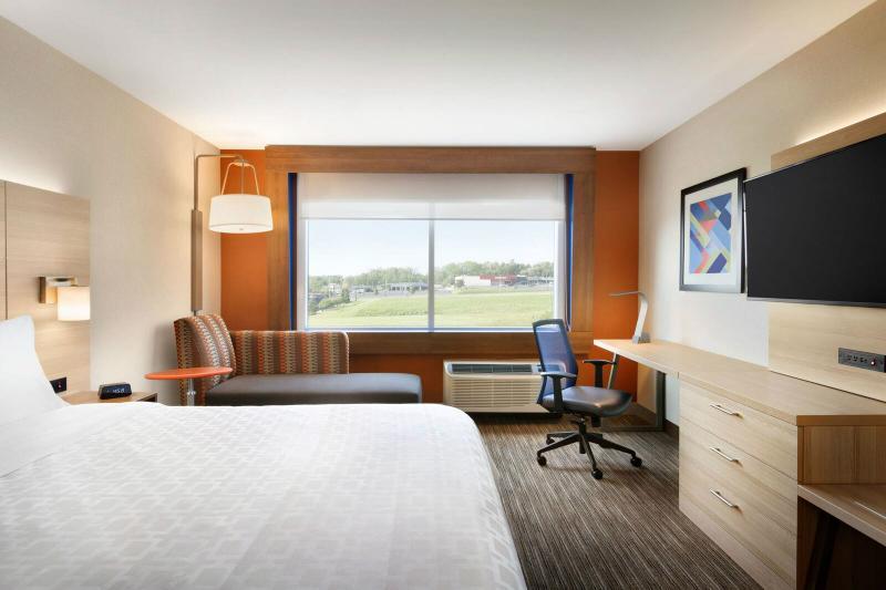 Holiday Inn Express & Suites - Millersburg By Ihg Buitenkant foto